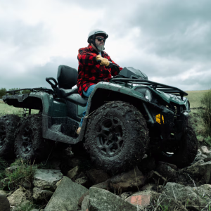 Outlander 6 x 6
